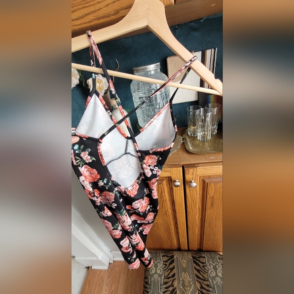 Floral dress - Picture 2 of 2